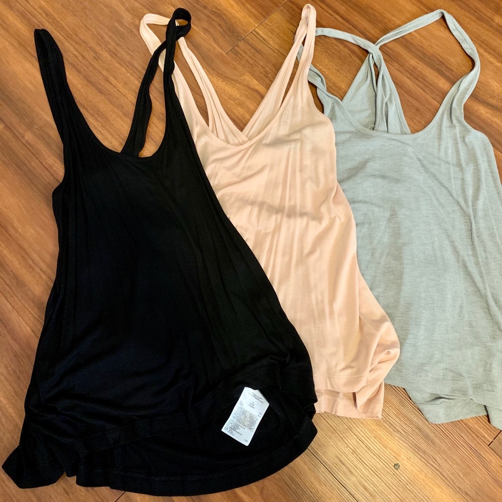3 Gap Tops